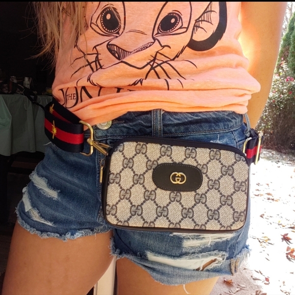 Gucci Handbags - Authentic Gucci vintage GG canvas mini pouch crossbody bag 039.904.8214 (D16)